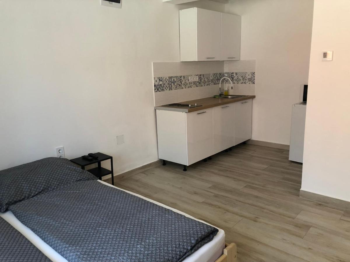 Eden Apartman Гайдусобосло Екстер'єр фото